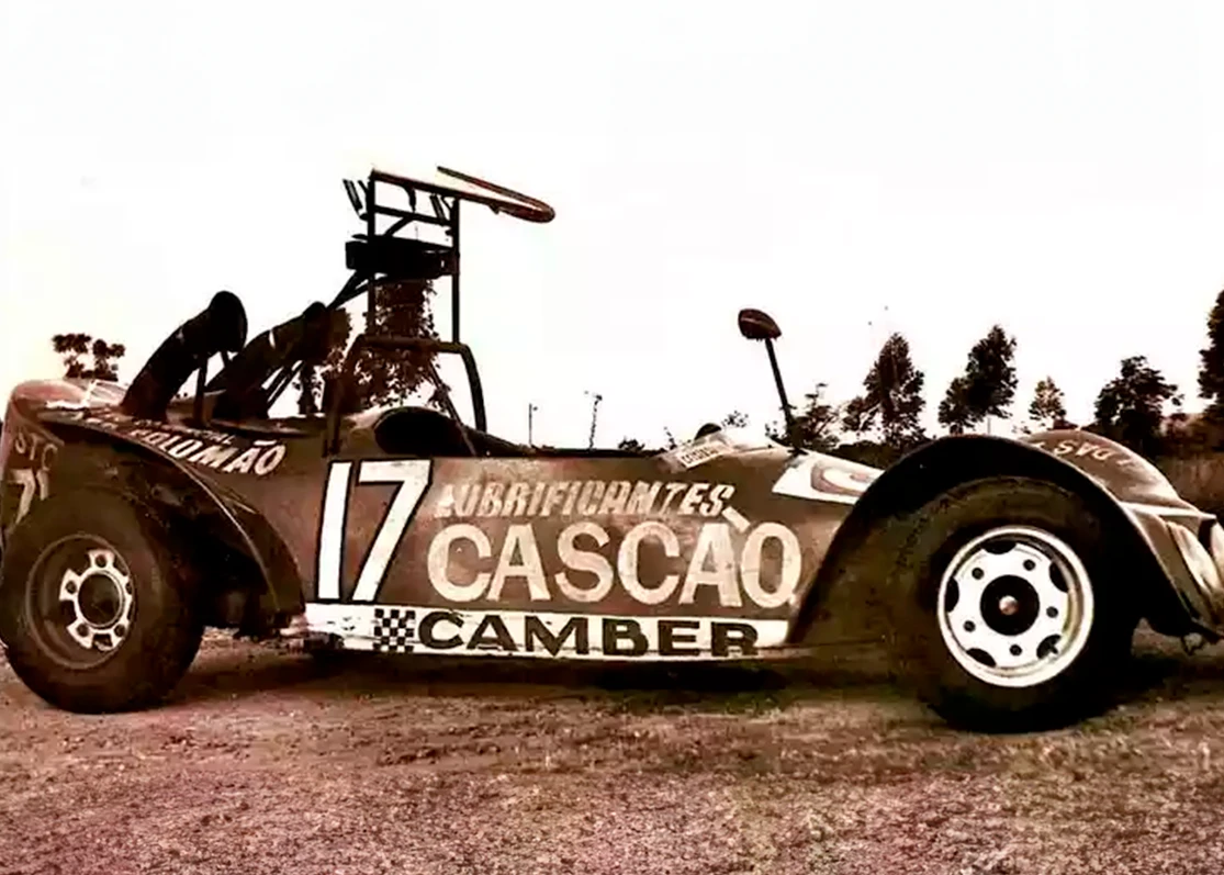 Documentário O Fantástico Patinho Feio — automobilismo brasileiro