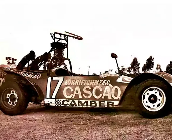 Documentário O Fantástico Patinho Feio — automobilismo brasileiro